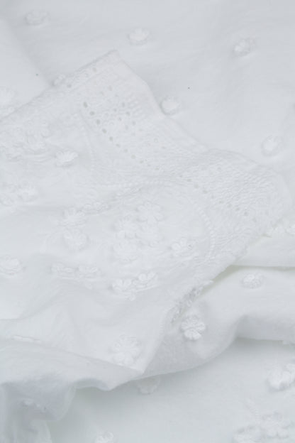 Chemisier en coton blanc brodé floral