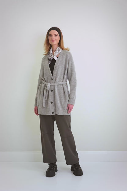 Buttoned V-Neck Light Grey Wool Cardigan 7