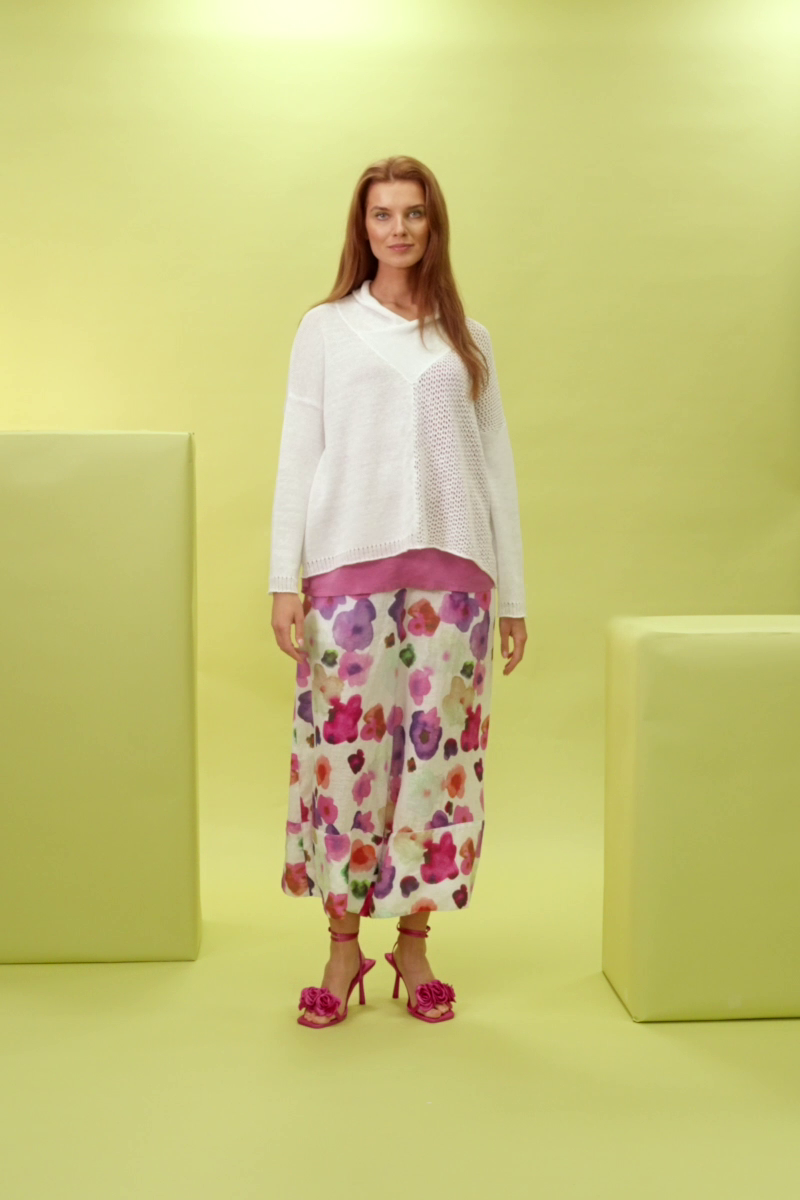 Culotte aus Leinen mit weiten Beinbündchen und Blütenmotiv