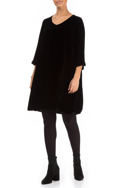 Elegant Black Silk Velvet Dress 3