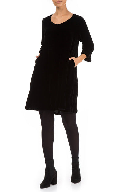 Elegant Black Silk Velvet Dress 5